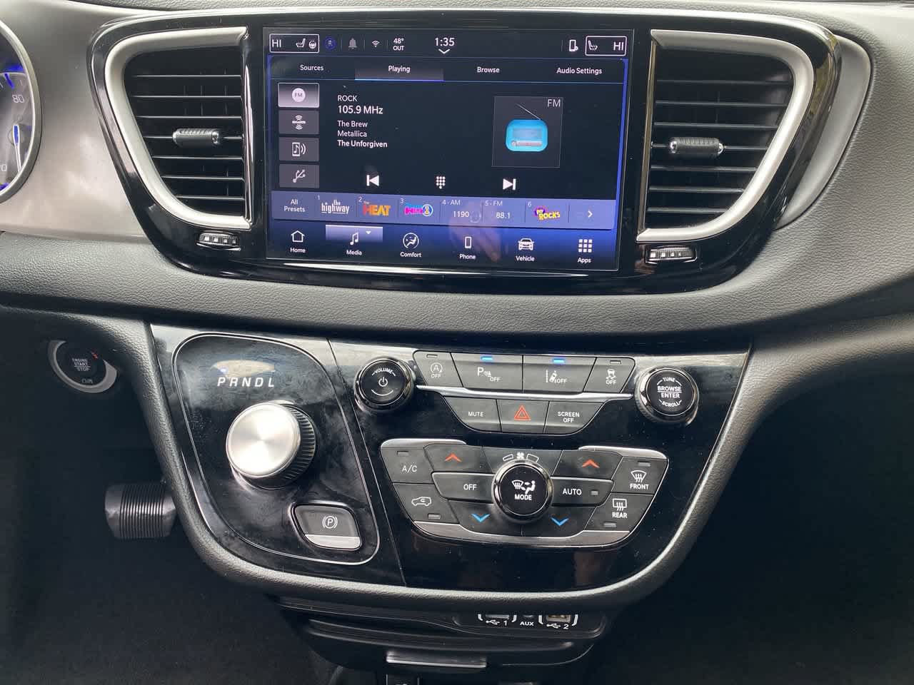 Used 2025 Chrysler Pacifica Select FWD image 23