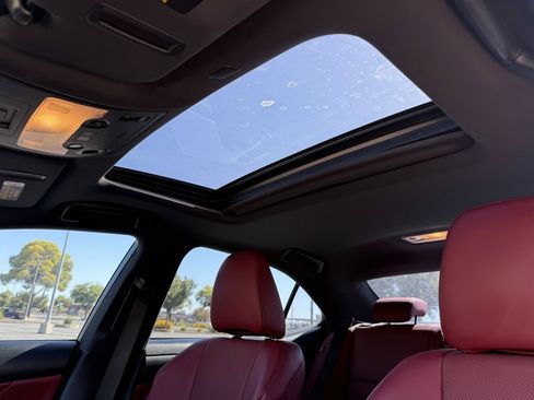 Used 2018 Lexus IS 300 F Sport RWD image 13