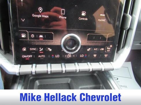 Used 2025 GMC Acadia Elevation FWD image 31