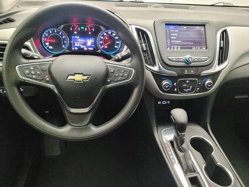 Used 2022 Chevrolet Equinox LT FWD image 22