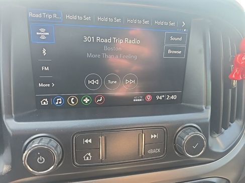 Used 2021 Chevrolet Colorado Z71 w/ Z71 Midnight Edition image 18