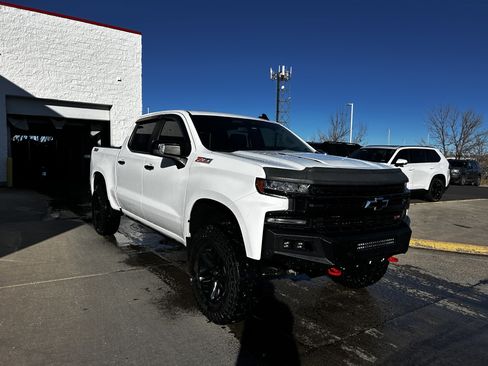Used 2021 Chevrolet Silverado 1500 LT Trail Boss w/ Convenience Package II image 7
