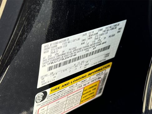 Certified 2020 Ford Expedition XLT w/ Equipment Group 202A image 30