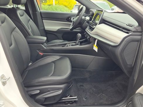 New 2026 Jeep Compass Limited image 7