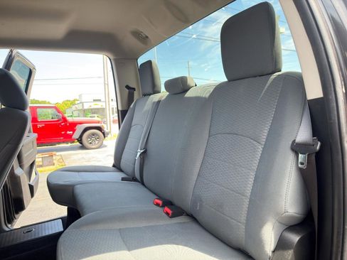 Used 2018 RAM 2500 Tradesman w/ Chrome Appearance Group AWD/4WD image 29