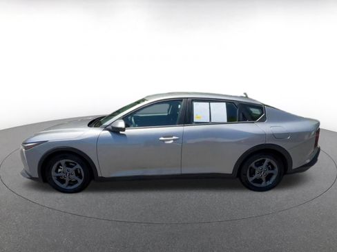 Used 2025 Kia K4 FWD image 9