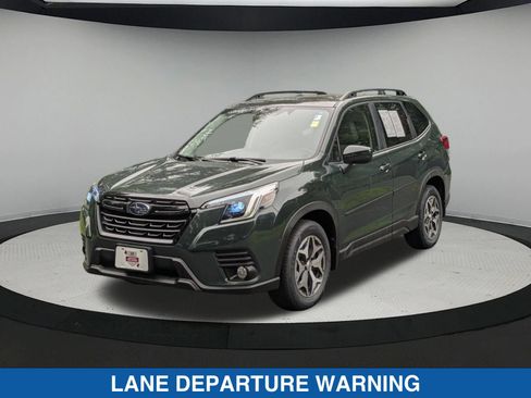 Used 2023 Subaru Forester Premium AWD/4WD image 8