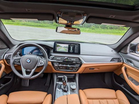 Certified 2023 BMW 540i xDrive w/ Executive Package AWD/4WD image 18
