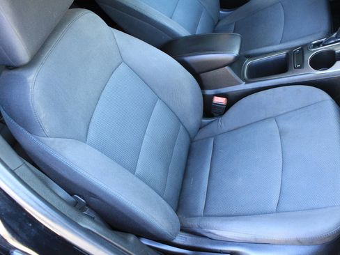 Used 2019 Chevrolet Cruze LT w/ LT Fleet Convenience Package image 17