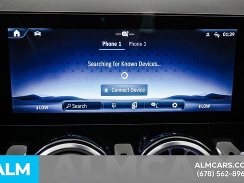 Used 2025 Mercedes-Benz GLA 250 4MATIC image 35