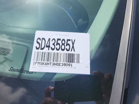 Used 2017 Ford Explorer Platinum AWD/4WD image 5