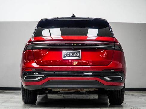 Used 2024 Lincoln Nautilus Reserve AWD/4WD image 11