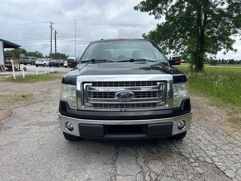 Used 2014 Ford F150 XLT w/ XLT Chrome Package RWD image 2