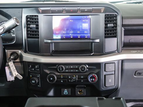Used 2024 Ford F250 XL w/ 360-Degree Camera Package AWD/4WD image 14