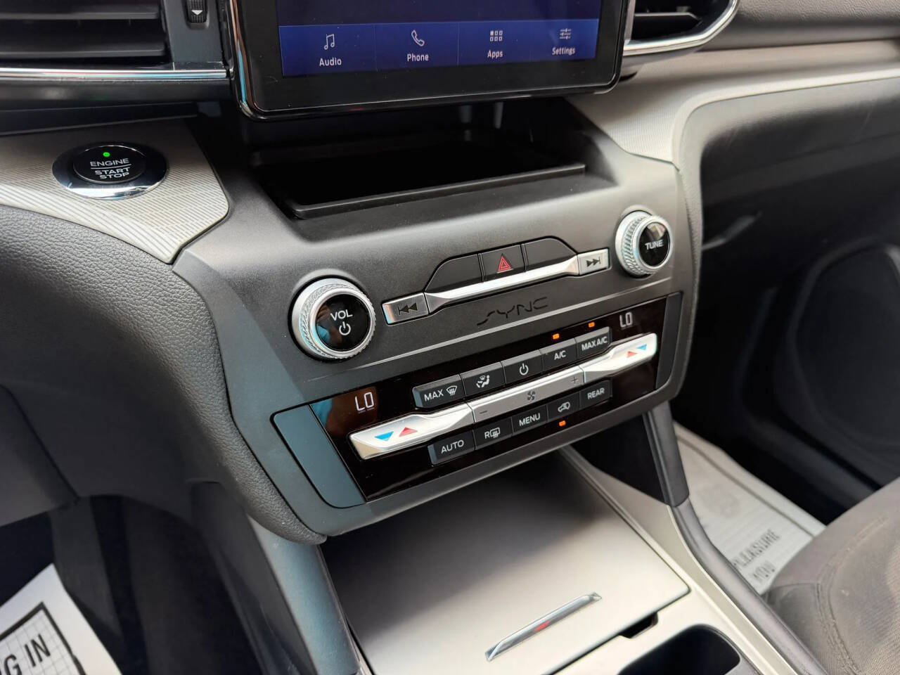 Used 2020 Ford Explorer XLT RWD image 17