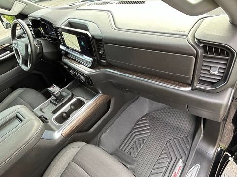 Used 2022 Chevrolet Silverado 1500 RST AWD/4WD image 42