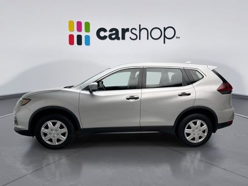 Used 2018 Nissan Rogue S AWD/4WD image 2