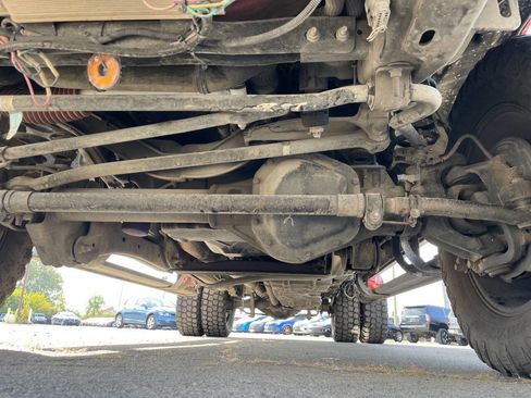 Used 2019 Ford F350 Lariat w/ Chrome Package image 15