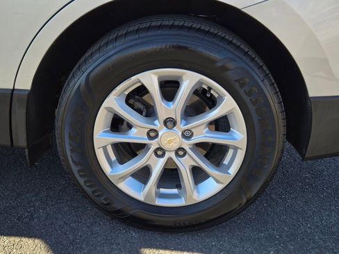 Used 2020 Chevrolet Equinox LS image 8