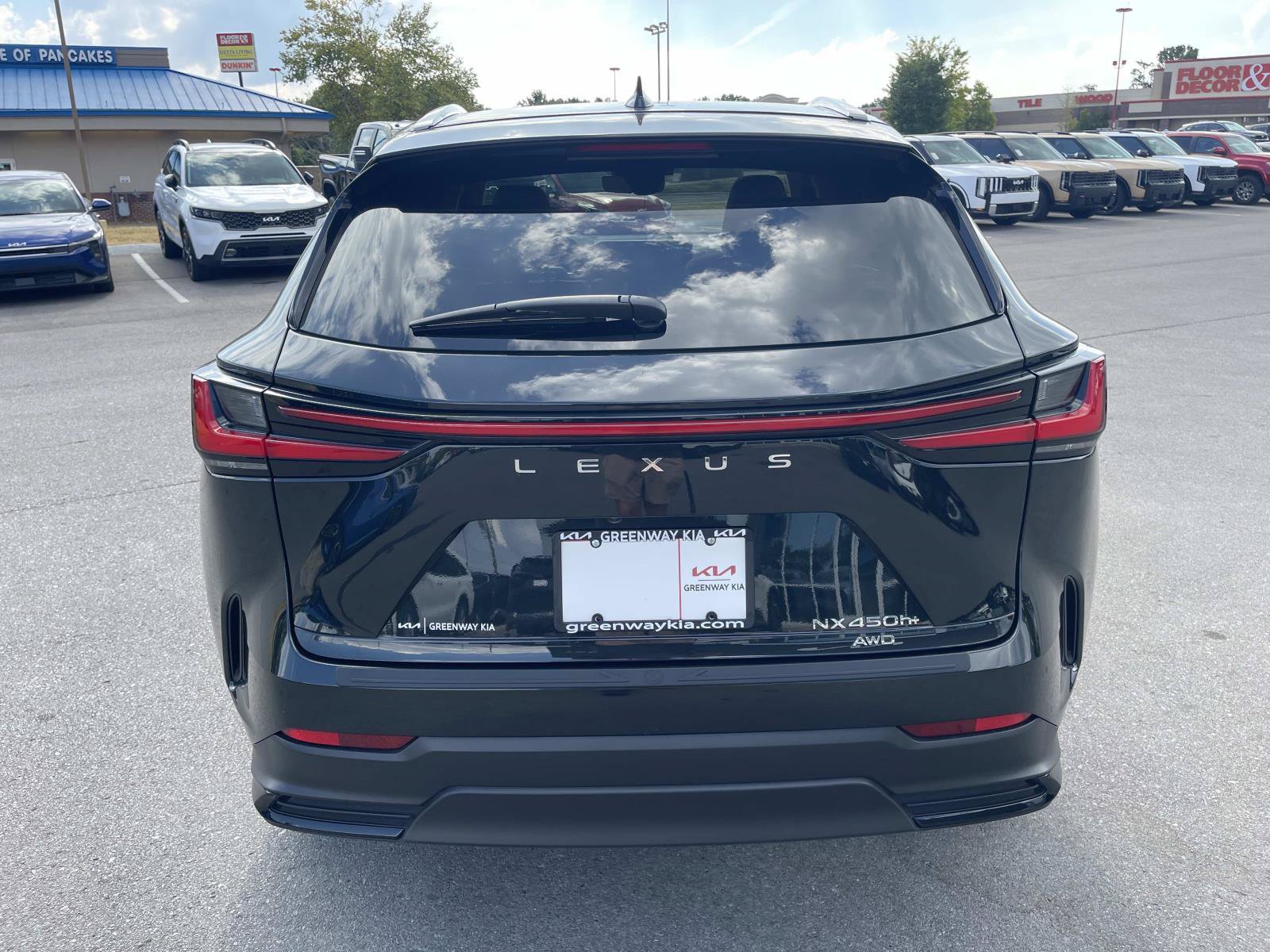 Used 2025 Lexus NX 450h+ AWD w/ Accessory Package (Z2) image 4