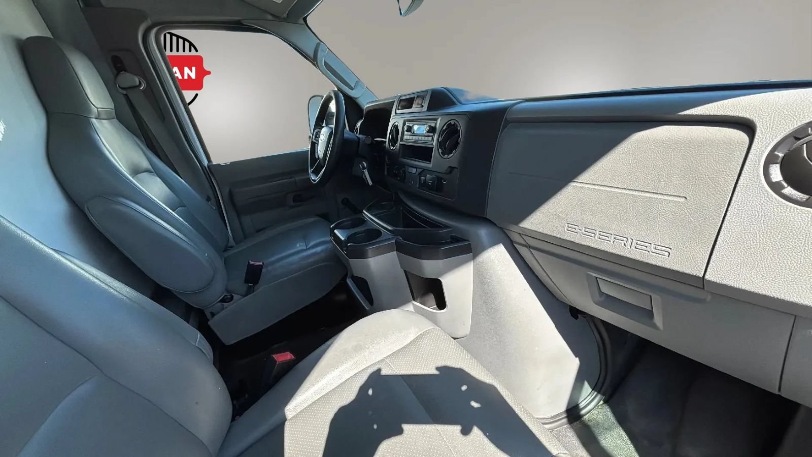 Used 2021 Ford E-350 and Econoline 350 Super Duty RWD image 29