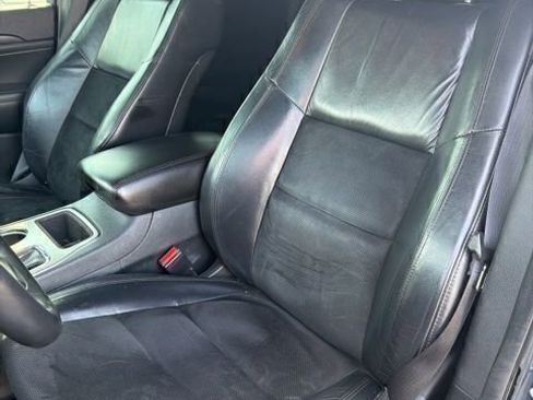 Used 2018 Jeep Grand Cherokee Altitude AWD/4WD image 9