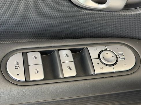 Used 2024 Hyundai Ioniq 5 SEL RWD image 12