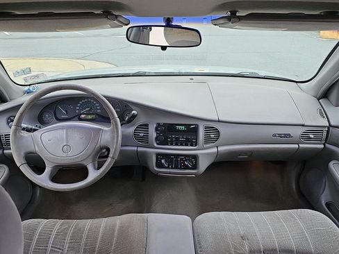 Used 2001 Buick Century Custom w/ Premium Pkg FWD image 8