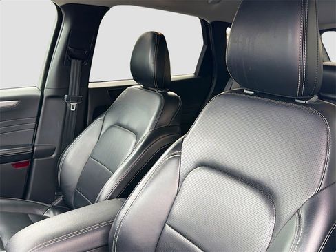 Used 2023 Ford Escape Platinum image 21