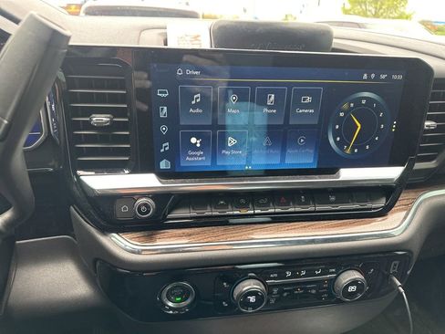 Used 2024 Chevrolet Silverado 1500 LT AWD/4WD image 8