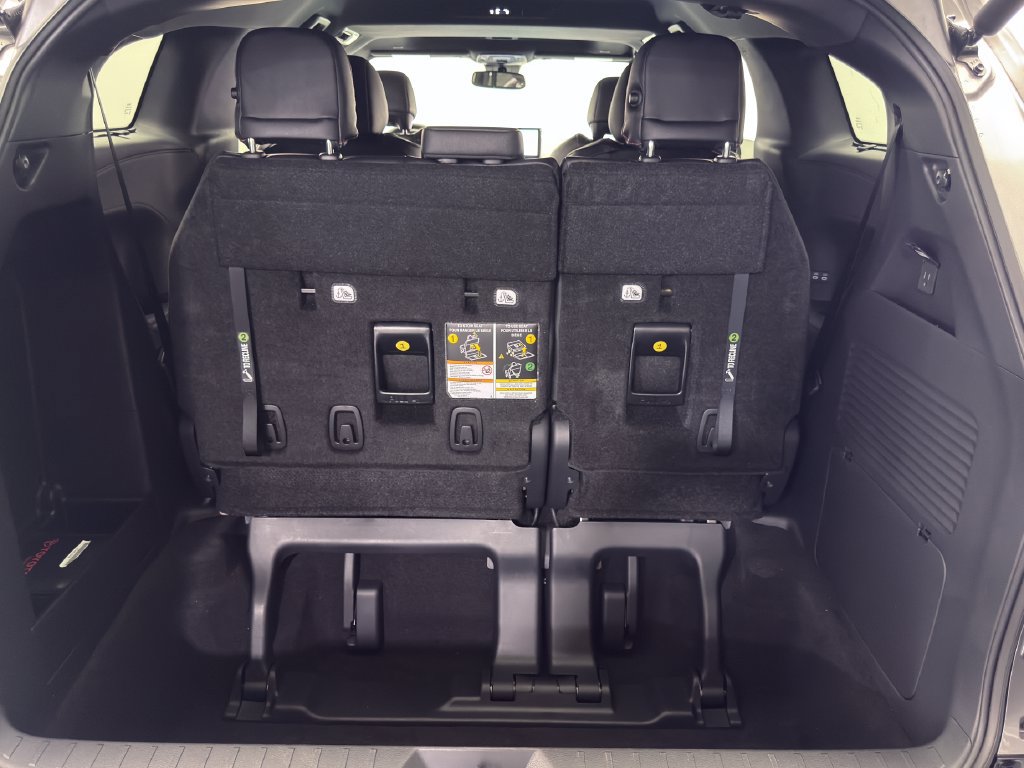 Used 2026 Toyota Sienna XSE AWD/4WD image 44