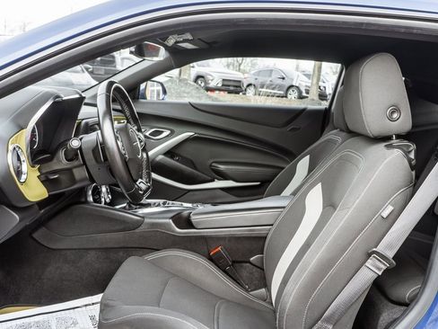 Used 2021 Chevrolet Camaro LT w/ RS Package image 23