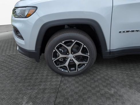 Used 2024 Jeep Compass Limited AWD/4WD image 16