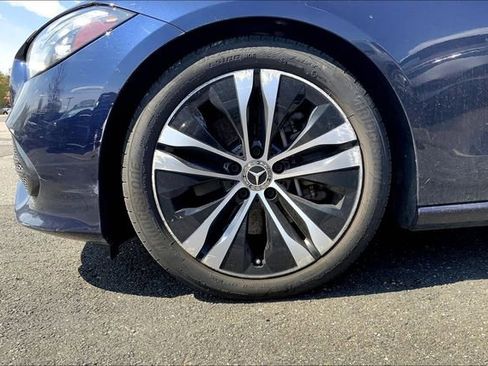 Used 2022 Mercedes-Benz C 300 4MATIC Sedan image 5