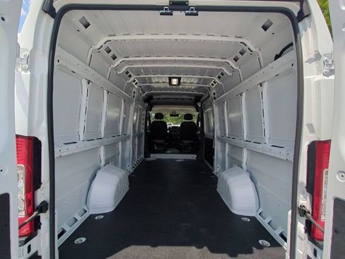 New 2026 RAM ProMaster 3500 w/ Convenience Group FWD image 26