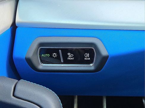 Used 2023 Lamborghini Urus S image 32