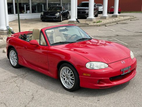 Used 2001 MAZDA MX-5 Miata RWD image 13