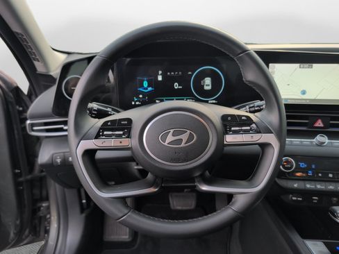 Certified 2024 Hyundai Elantra SEL w/ Convenience Package FWD image 10