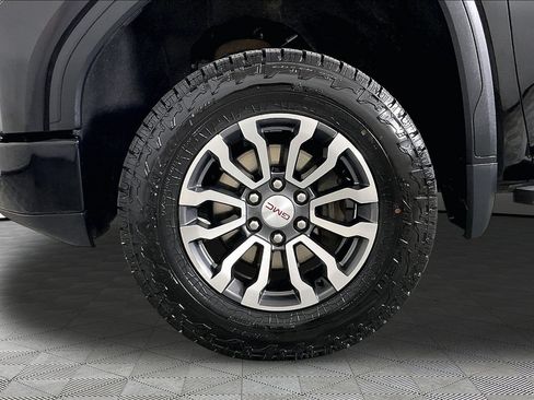 Used 2021 GMC Sierra 1500 AT4 w/ AT4 Premium Package AWD/4WD image 11