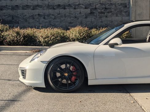 Used 2017 Porsche 911 Carrera S image 12