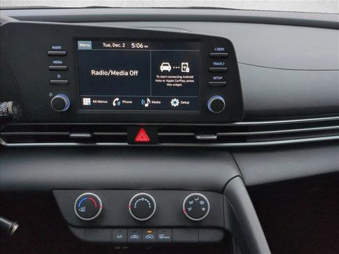 New 2026 Hyundai Elantra SE image 14