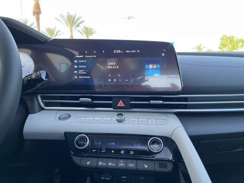 New 2026 Hyundai Elantra Limited image 19