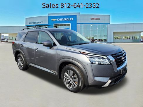 Used 2024 Nissan Pathfinder SV AWD/4WD image 1