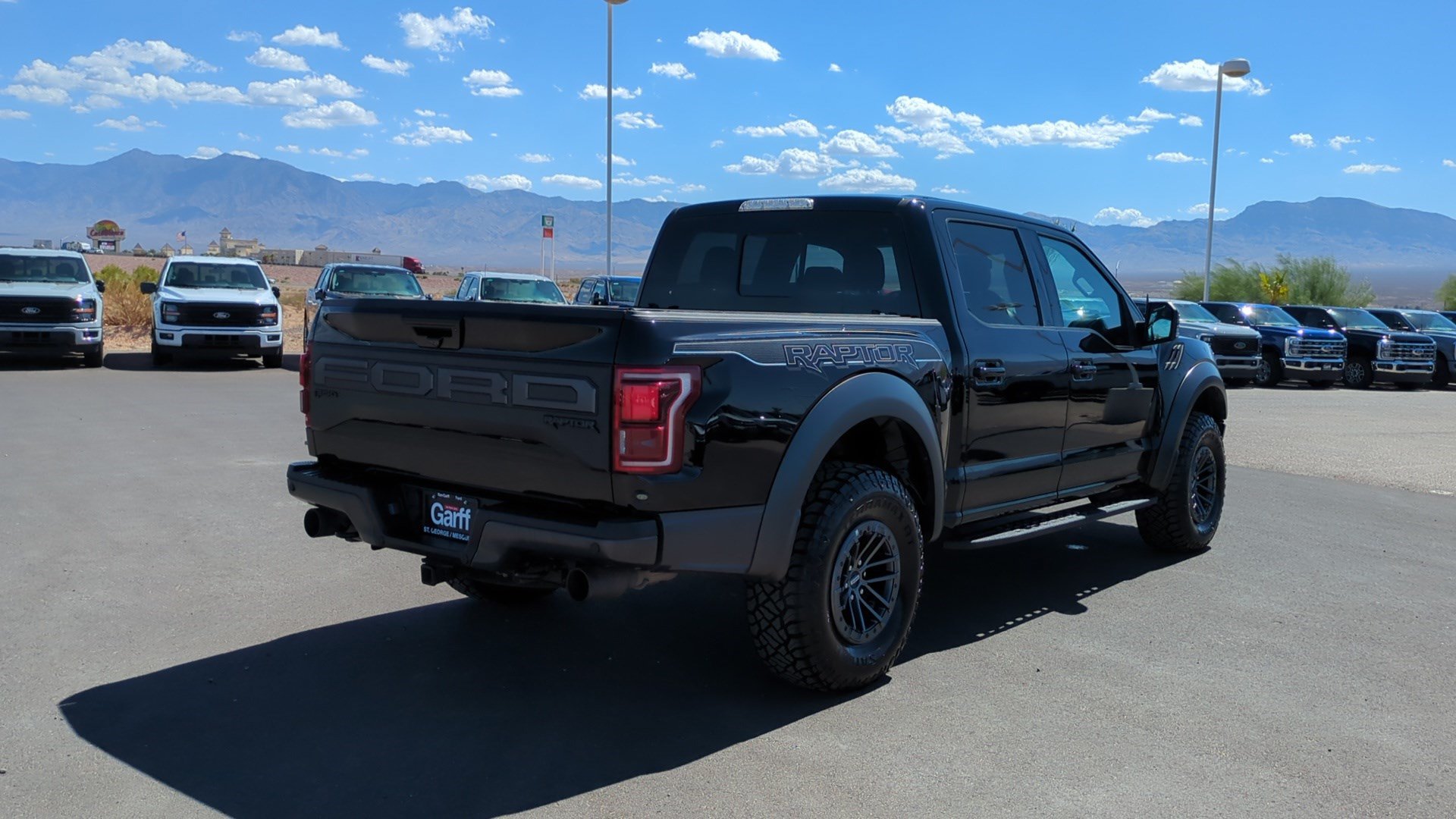 Used 2019 Ford F150 Raptor w/ Equipment Group 802A Luxury AWD/4WD image 3