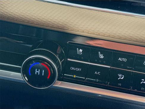 New 2026 Chevrolet Equinox ACTIV w/ Convenience Package III image 15