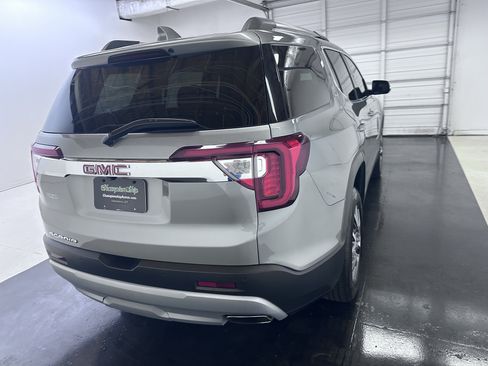 Used 2023 GMC Acadia SLT FWD image 15