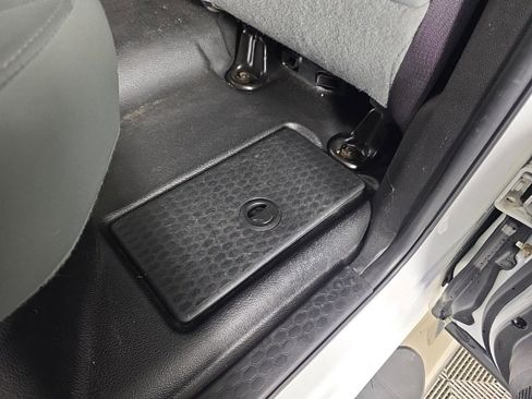 Used 2017 RAM 2500 Tradesman w/ Chrome Appearance Group image 36