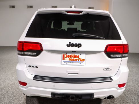 Used 2020 Jeep Grand Cherokee Altitude image 8