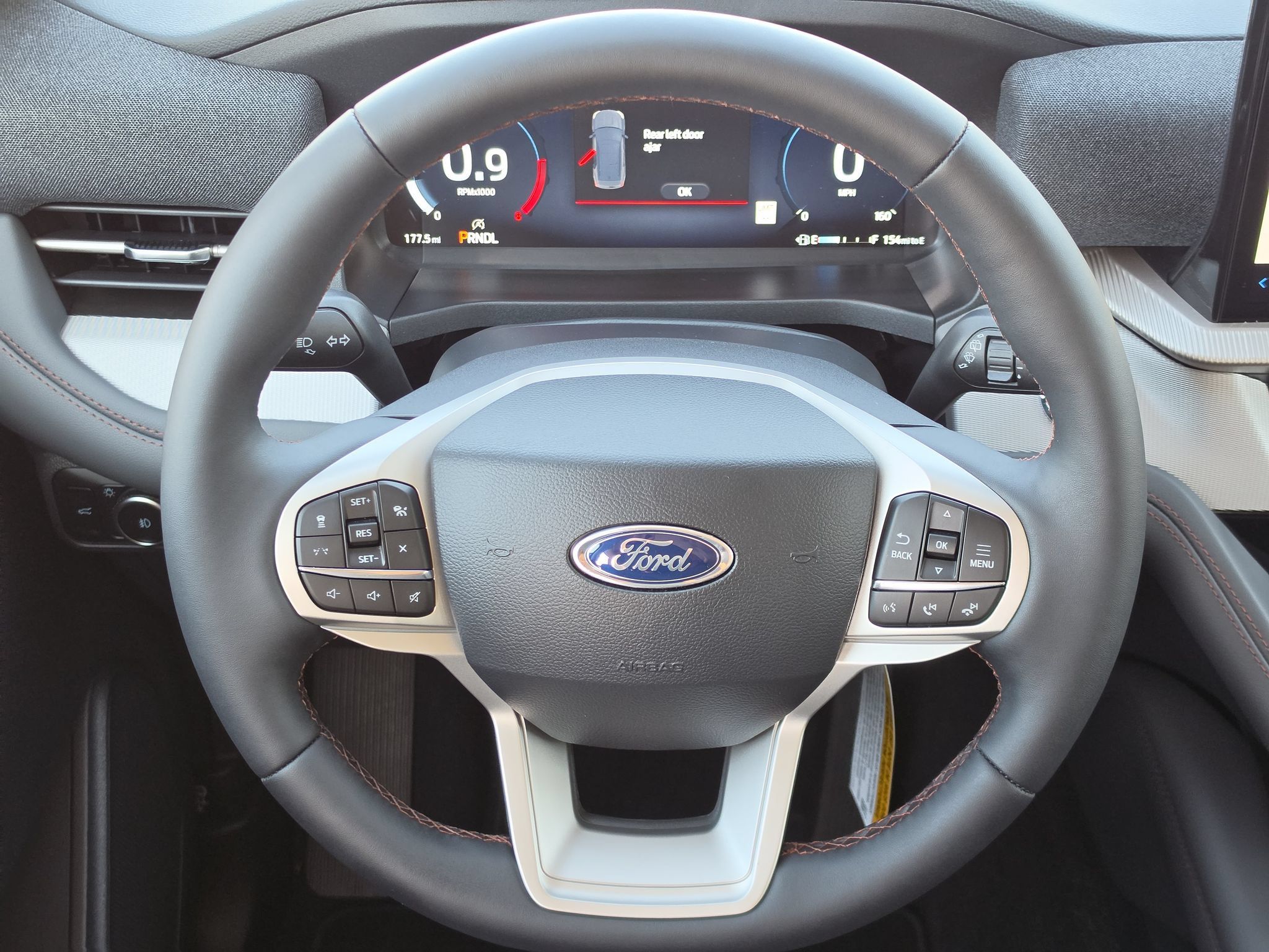 Used 2026 Ford Explorer Active w/ Active Comfort Package RWD image 17