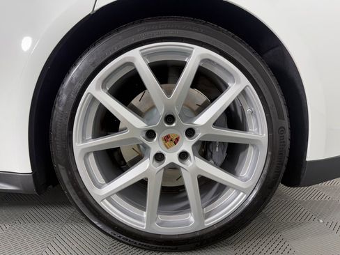 Certified 2025 Porsche Panamera 4 image 12